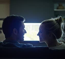 8 best horror movies for a first date