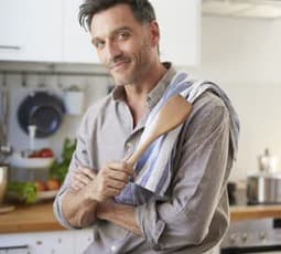 Dating single French men