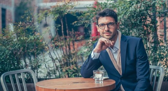 Date Hungarian men