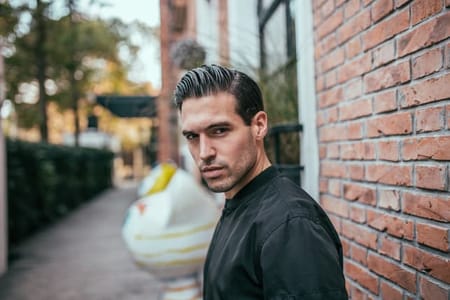 Dating single Spanish guys