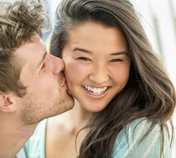 7 Different Ways to Kiss for a Passionate Lover