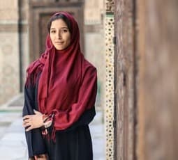 Dating Persian girls