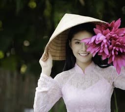 Dating Vietnamese girls