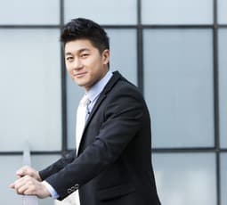 Dating single Japanese guys